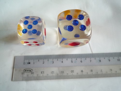 Plastic Dice - 2 sizes - RightToLearn.com.sg