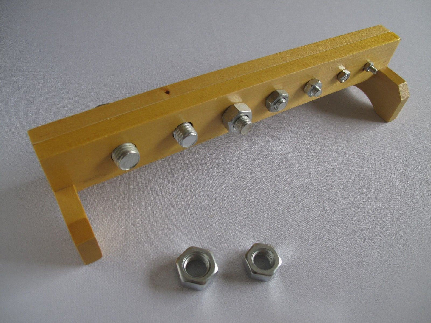 Nuts and Bolts Set - RightToLearn.com.sg
- 3