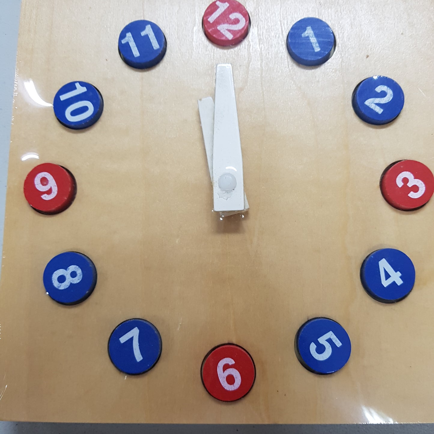 Montessori -clearance - Wooden Clock with removable numbers