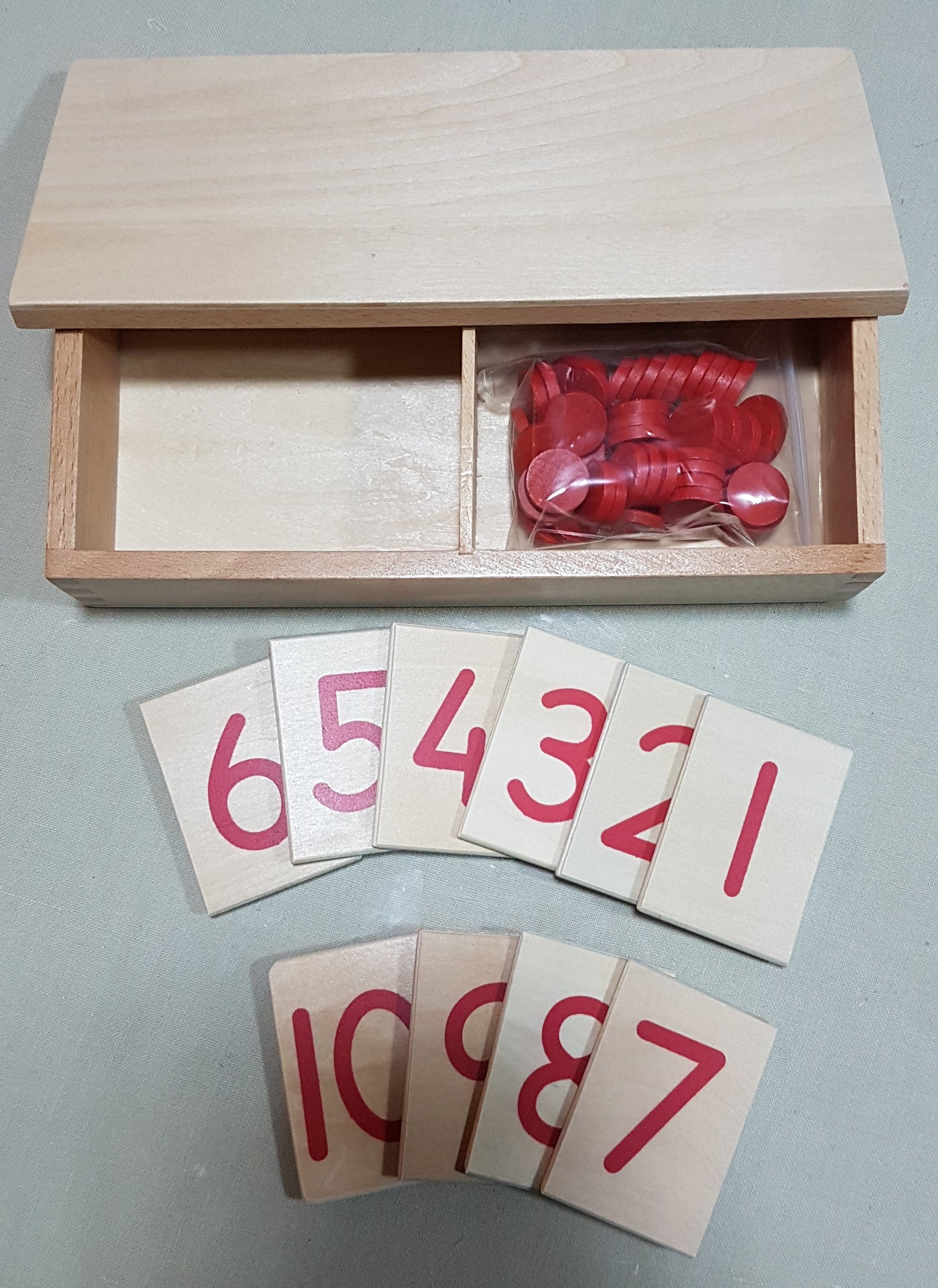 Cards wooden numbers and Counters (Green/Red)