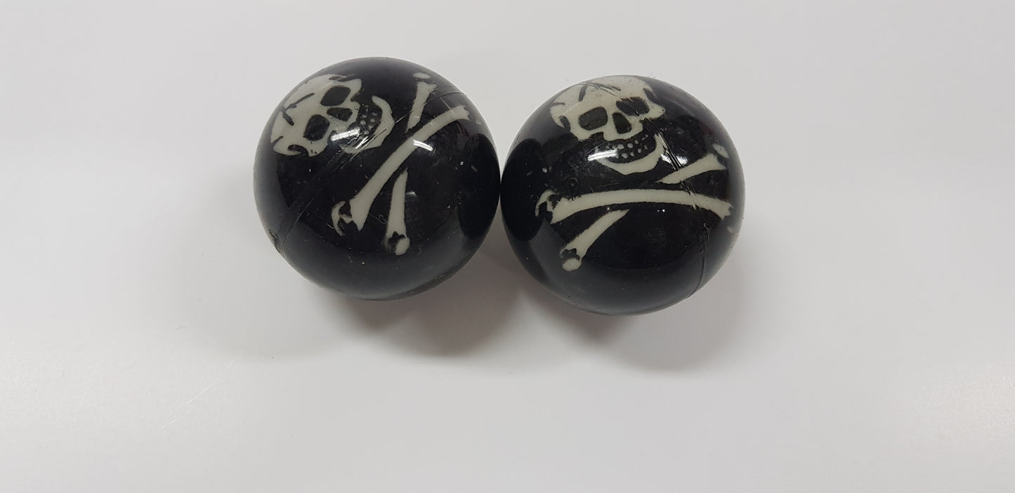 Clearance Skull and Crossbones Ball