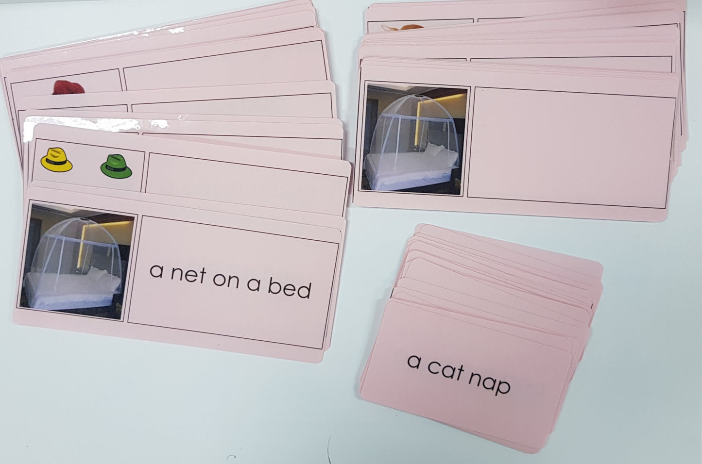 Montessori Pink Scheme - Phonics - Attached & Detached Cards