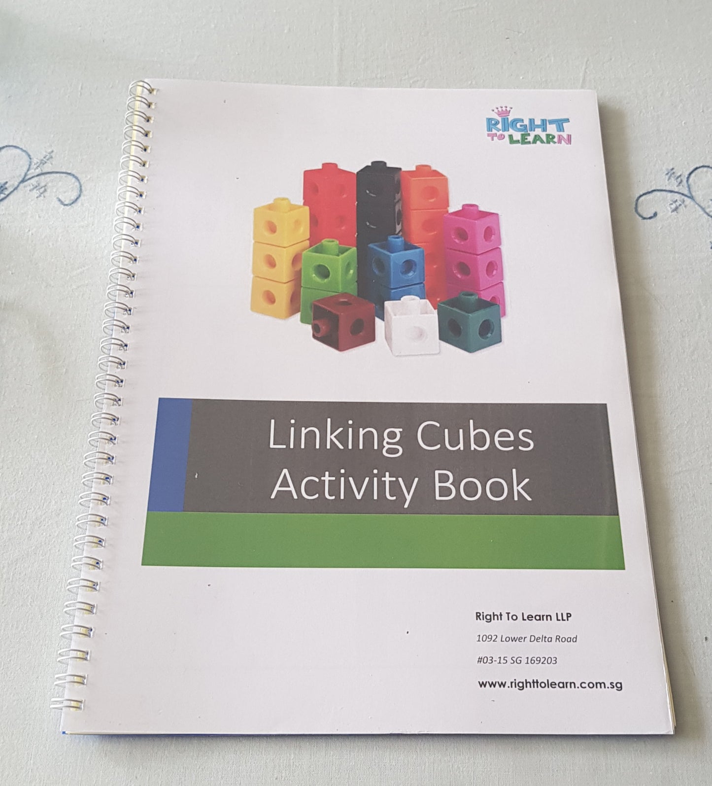 Manipulative Multi-Link Snap Uni-fix Cubes Package