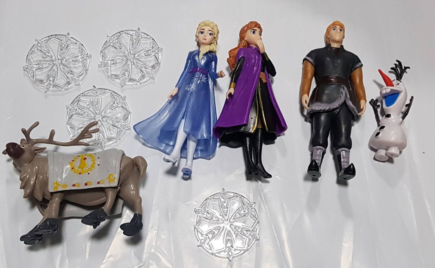 FROZEN 2 Characters / Cake Toppers - 5  Figurines / Figures with Transparent Snowflakes Stands