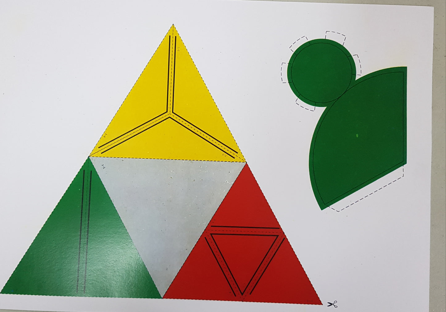 Montessori Constructive Triangles - card paper - cut and DIY