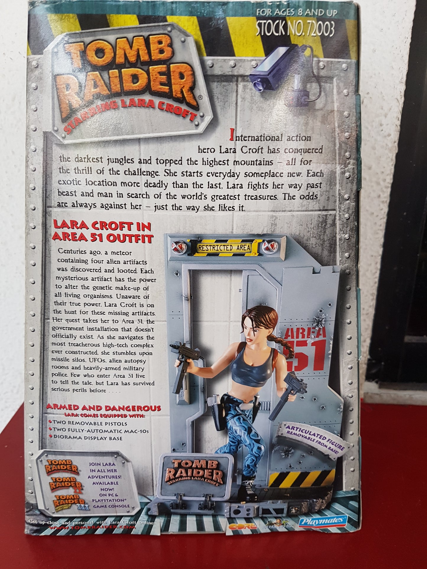 Playmates Tomb Raider Lara Croft Area 51 Figure Diorama 1999 Retired