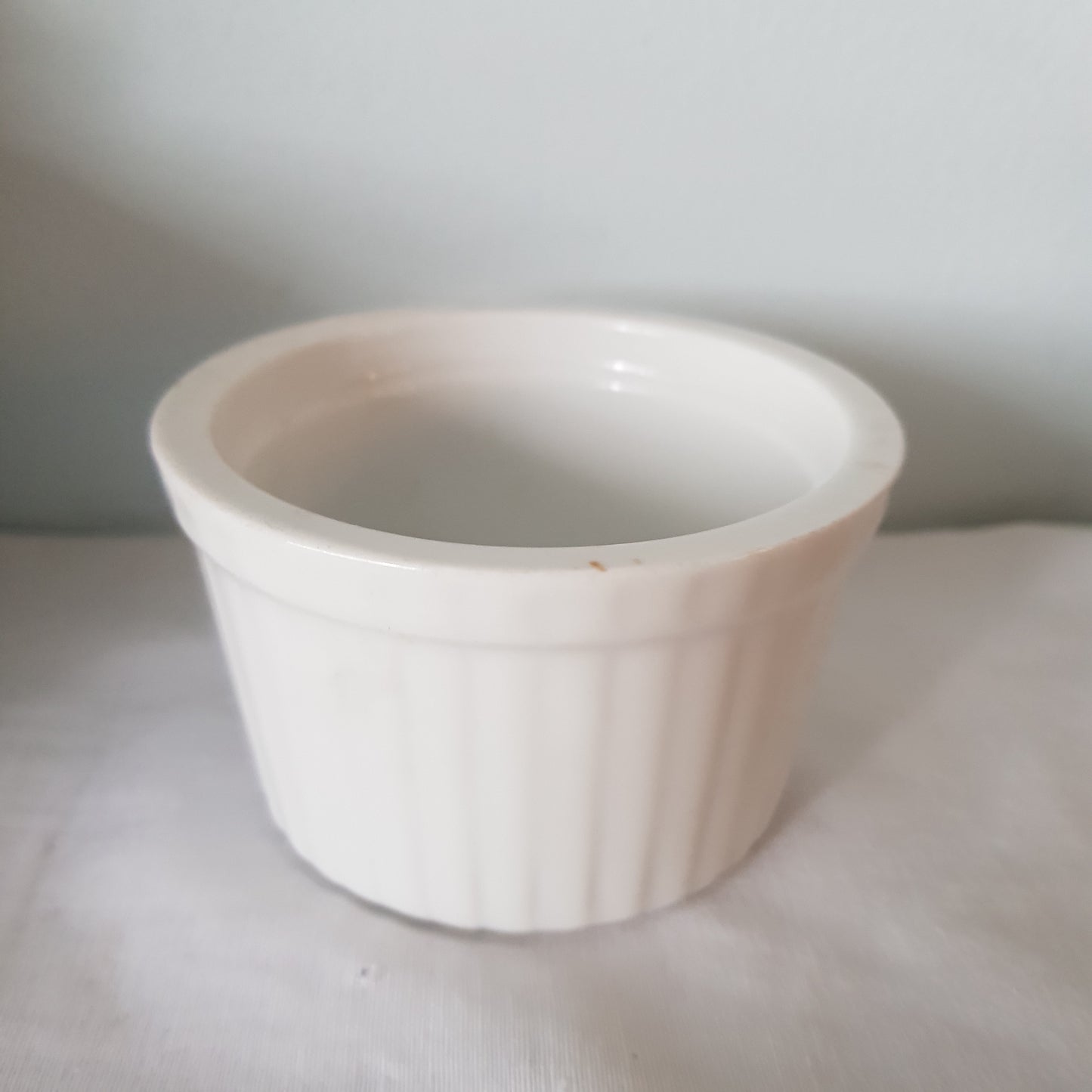 Porcelain white Glass bowls container for practical life activity