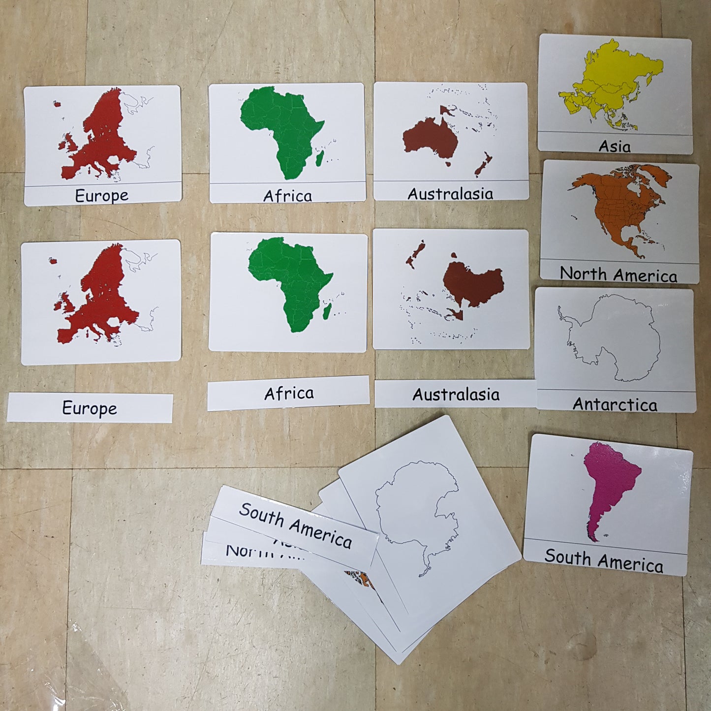 Montessori Pin Map of Continents - Smaller Size /Continents Nomenclature cards / Continents chart