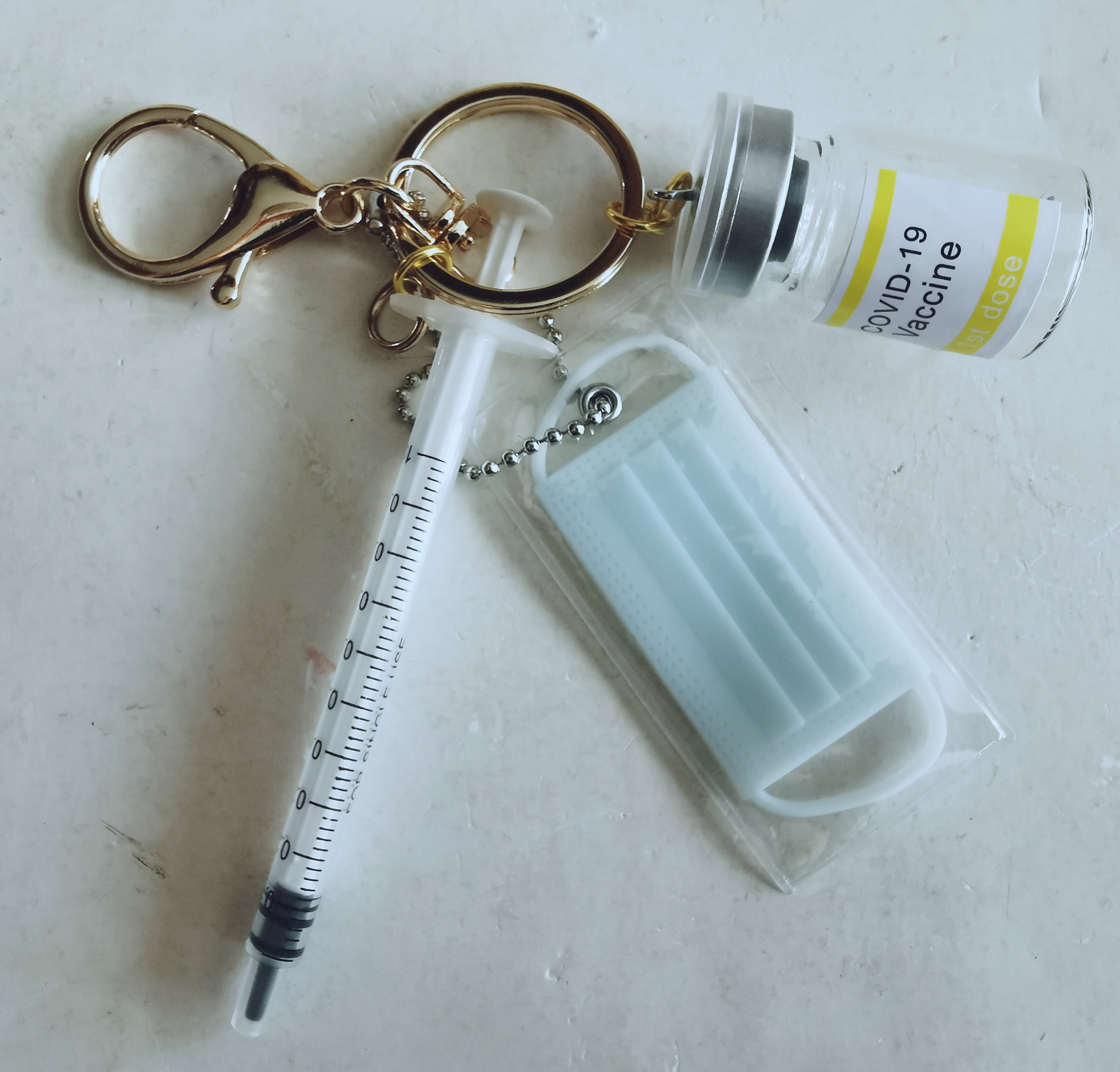 Injection Key Chain Covid 19 Keychain vaccine bottle / mask / injection syringe - cute stu ...