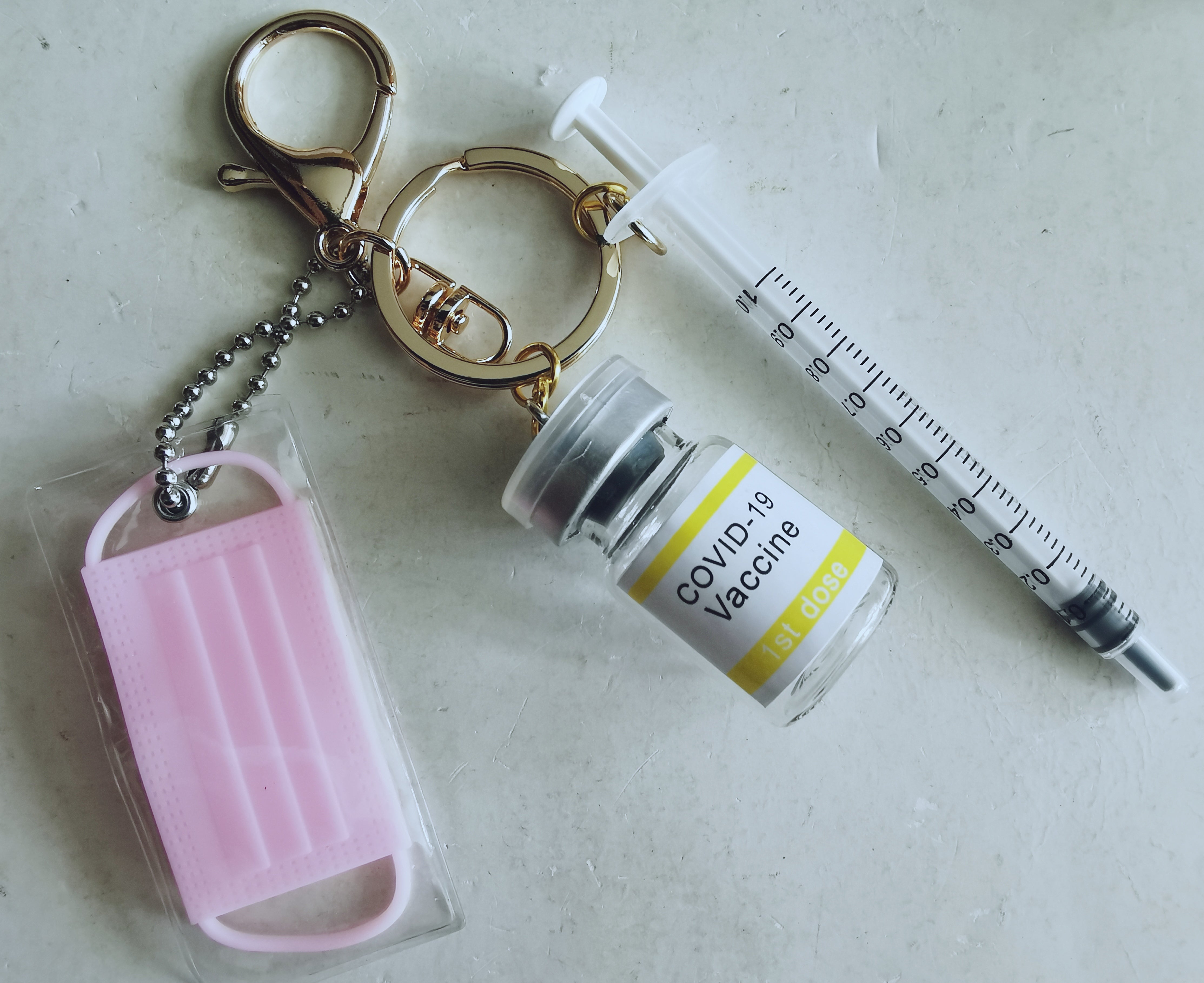 Injection Key Chain Covid 19 Keychain vaccine bottle / mask / injection syringe - cute stu ...
