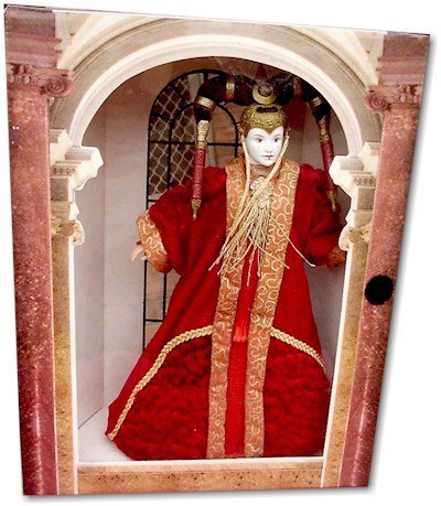 Star Wars - Queen Amidala -Red Senate Gown - RightToLearn.com.sg
 - 2