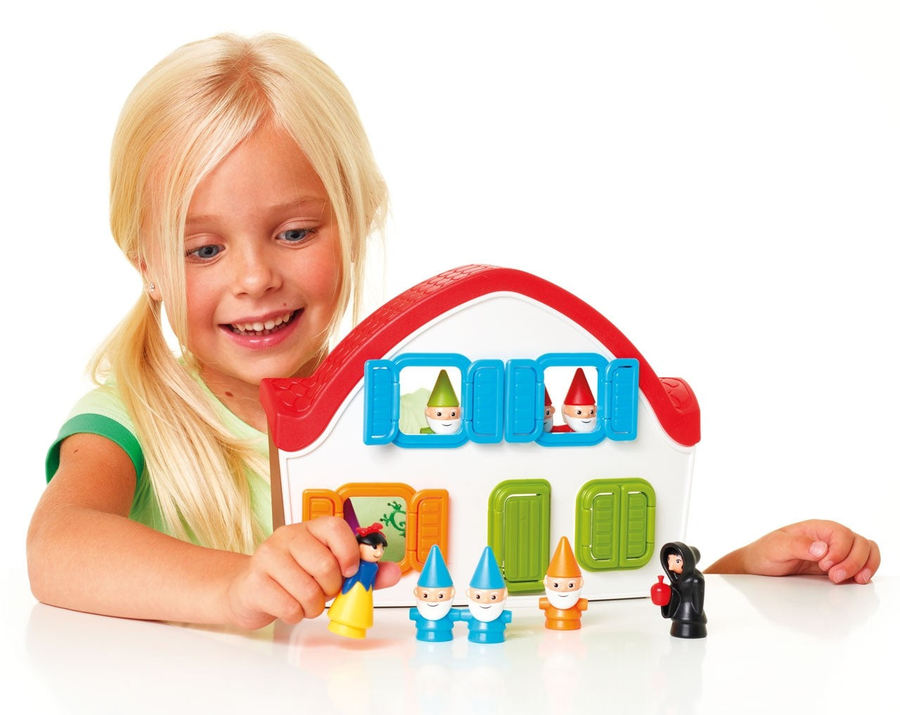 SmartGames - Snow White & seven 7 Dwarfs Deluxe -  IQ Puzzle Game